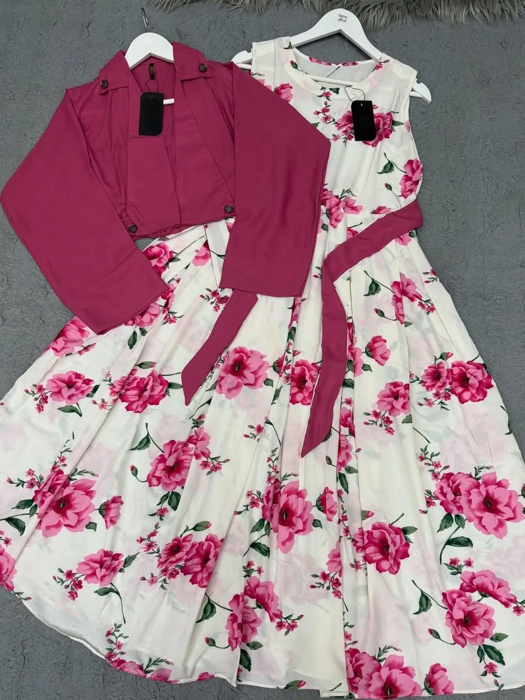 Elegant floral printed Maxi Dress