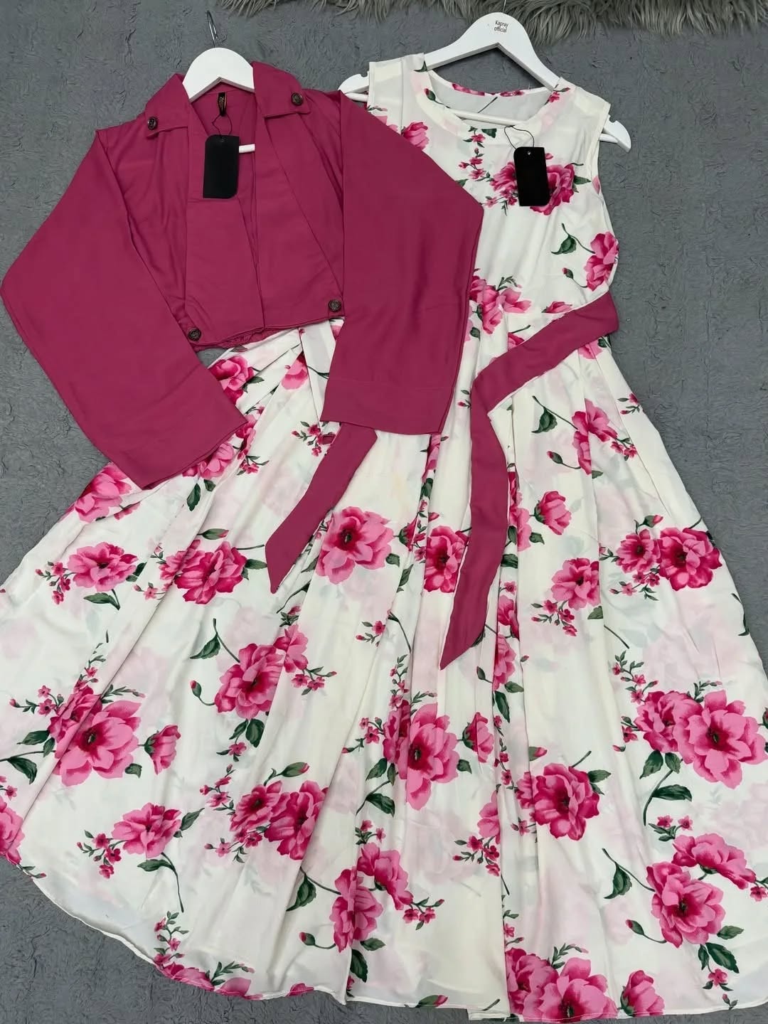 Elegant floral printed Maxi Dress